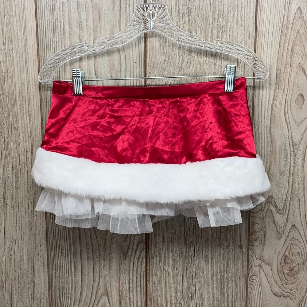 VICTORIA'S SECRET Red and White Santa Mini Skirt